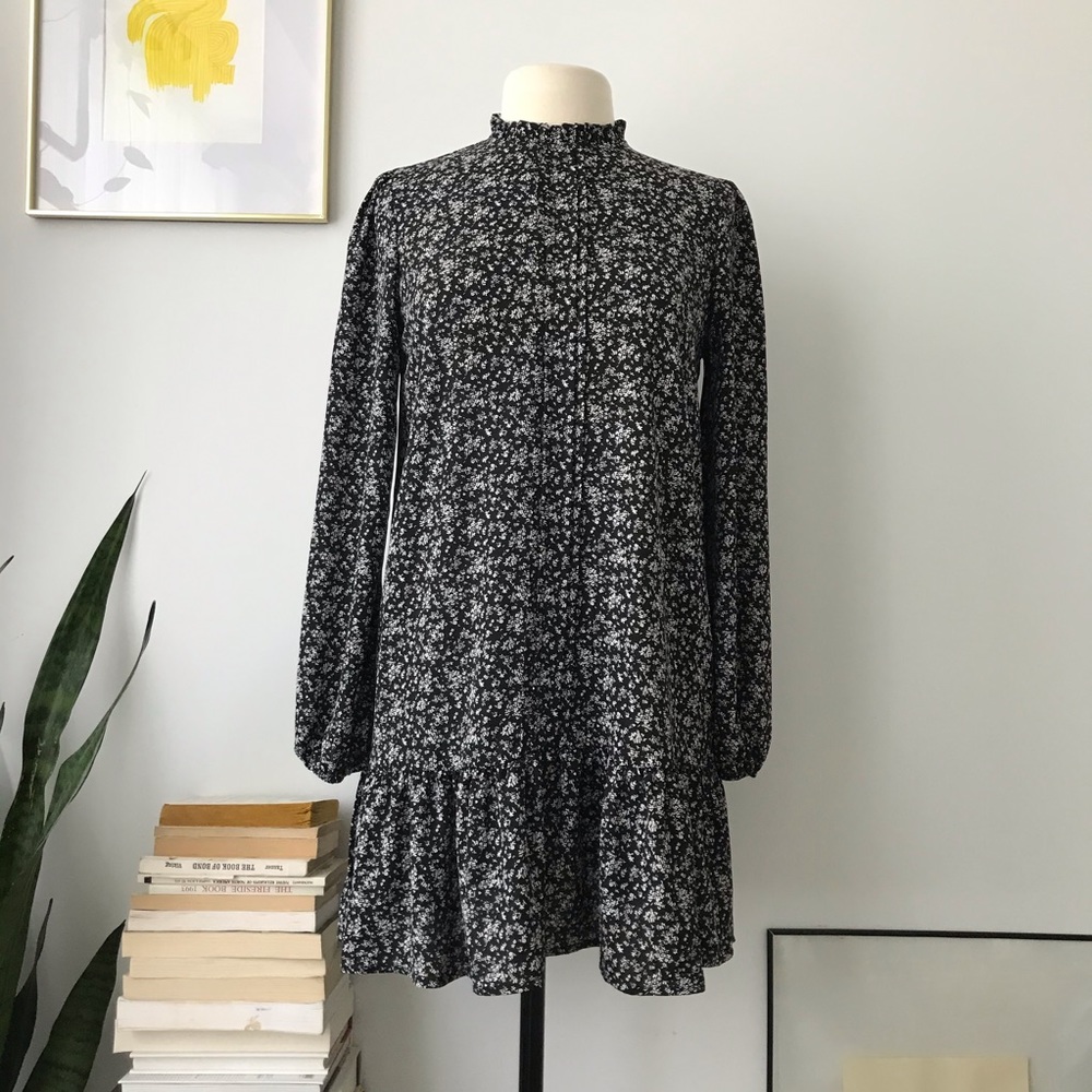 SHEIN Floral Frill Neck Smock Dress